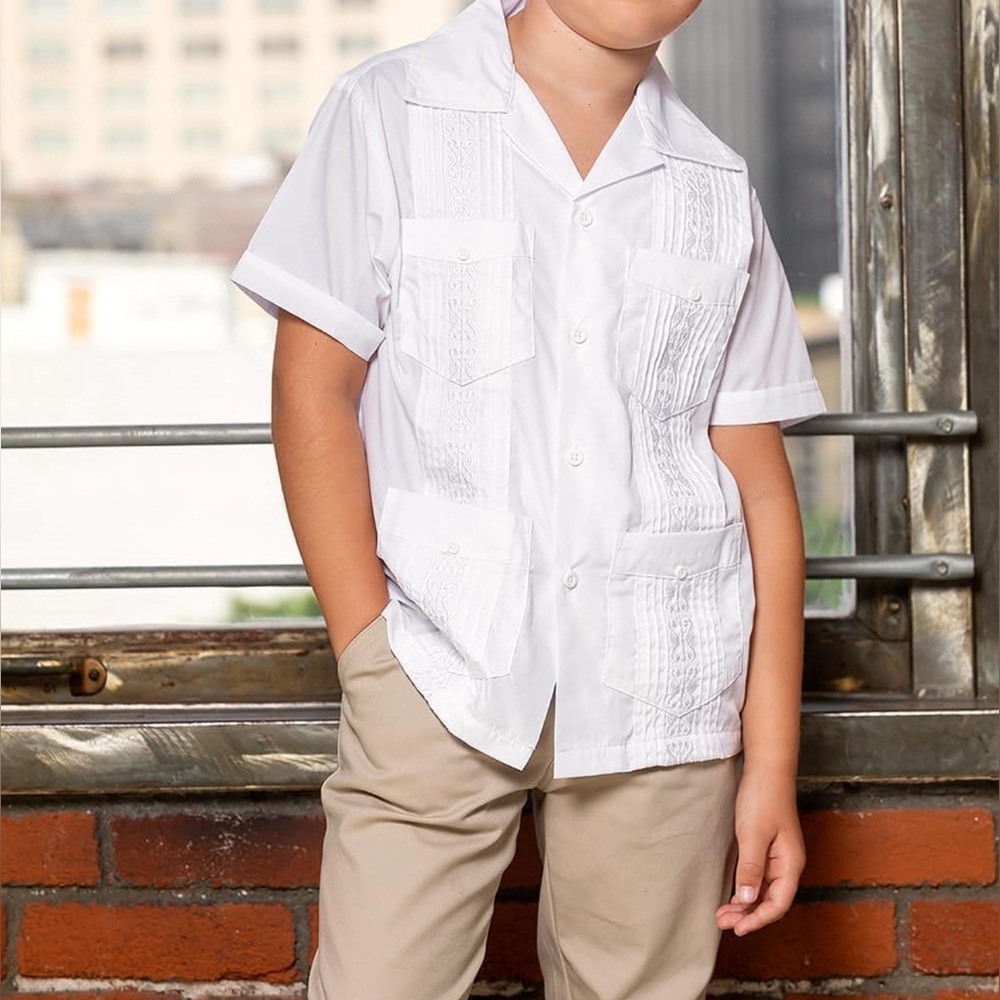 Guayabera Cotton Formal Shirt for Boys Traditional Latin Events - Picture 2 of 4